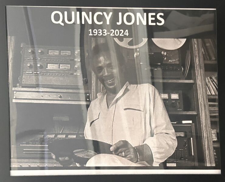 File:Quincy Jones Frame.jpg